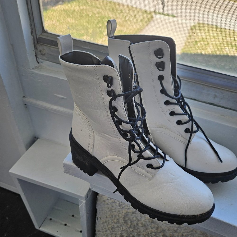 White womens boots